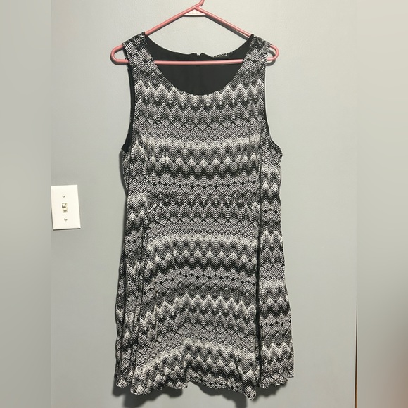 Torrid Black and White Aztec Mini Dress - Picture 2 of 8